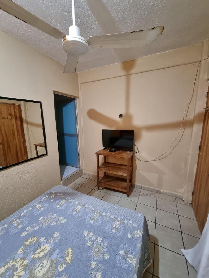 Hotel Amueblados Gaby Zihuatanejo Bagian luar foto
