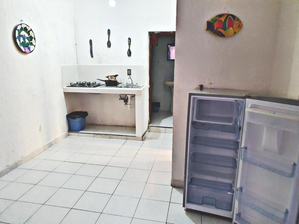 Hotel Amueblados Gaby Zihuatanejo Bagian luar foto