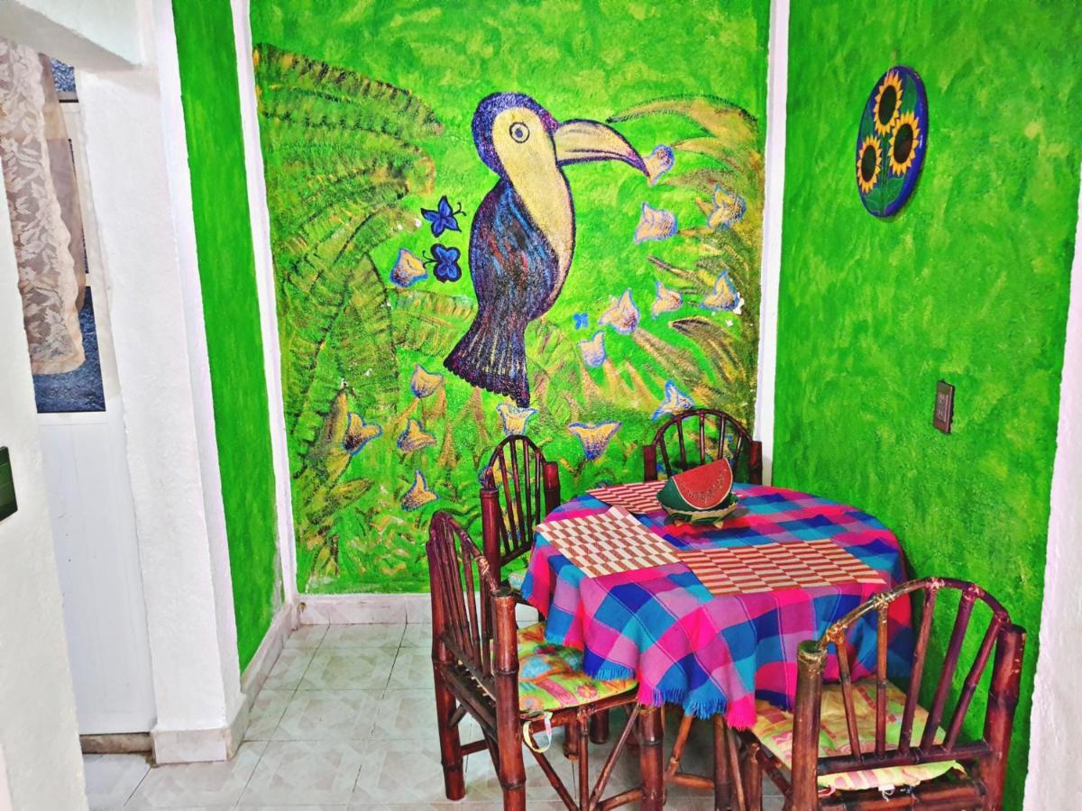 Hotel Amueblados Gaby Zihuatanejo Bagian luar foto